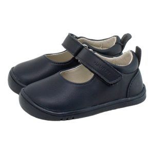 Mercedita colegial respetuosa vegana