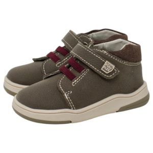 Botas respetuosas niño Piruflex 4005 en marrón con doble velcro y elástico, vista lateral