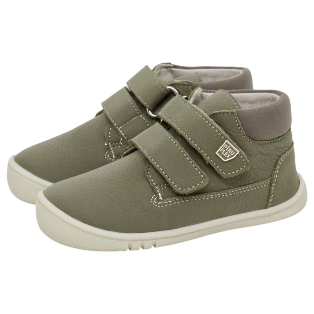 Botas respetuosas niños invierno en piel con doble velcro — Verde Botas respetuosas niños invierno Piruflex en verde, piel con doble velcro, vista lateral